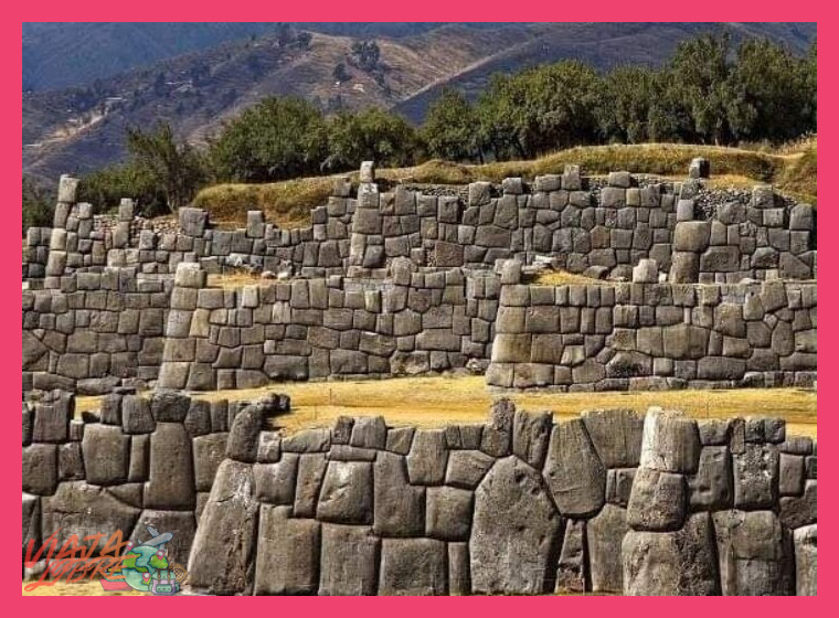 3. Ruinas Arqueológicas: Más Allá de las Piedras con los Guardianes del Pasado