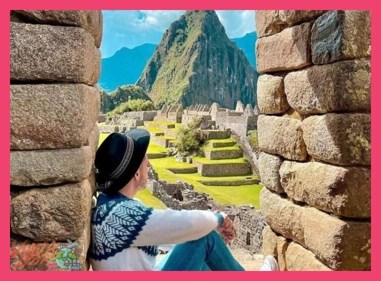 4. Visita Guiada a Machu Picchu y Tiempo Libre