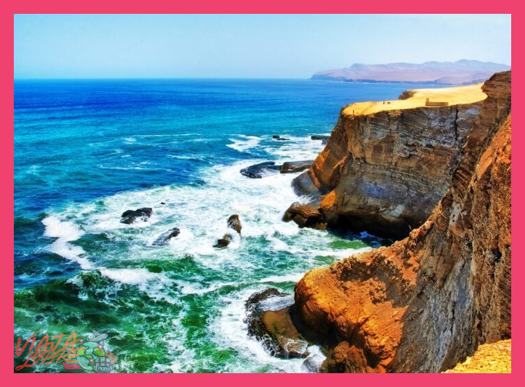¿Cómo es el paisaje en la Reserva Nacional de Paracas?