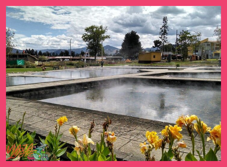 ¿Cuál es el costo de acceso a los Baños del Inca en Cajamarca y qué incluye la experiencia termal?