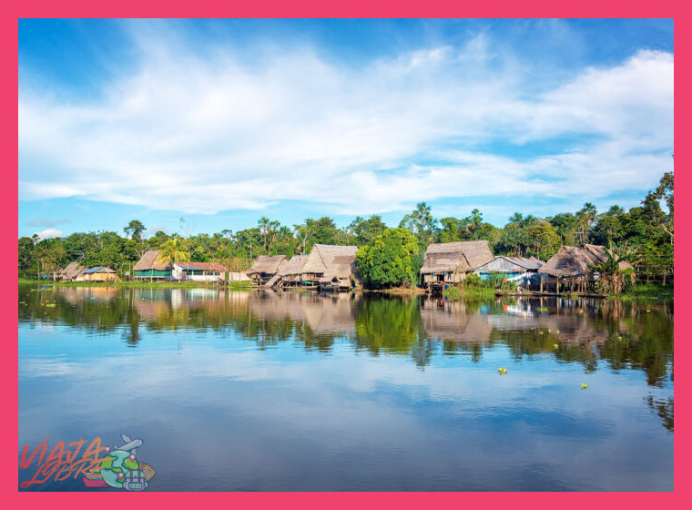 ¿Cuál es el costo estimado para el itinerario de 8 días que combina la selva de Puerto Maldonado con los Andes, incluyendo Cusco, Valle Sagrado y Machu Picchu?
