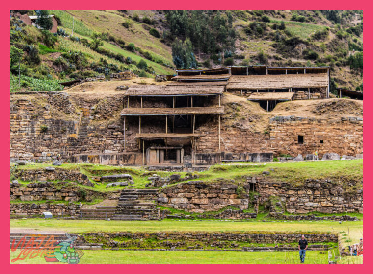 ¿Cuál es la importancia y el legado de la cultura Chavín de Huántar como civilización matriz de los Andes centrales?