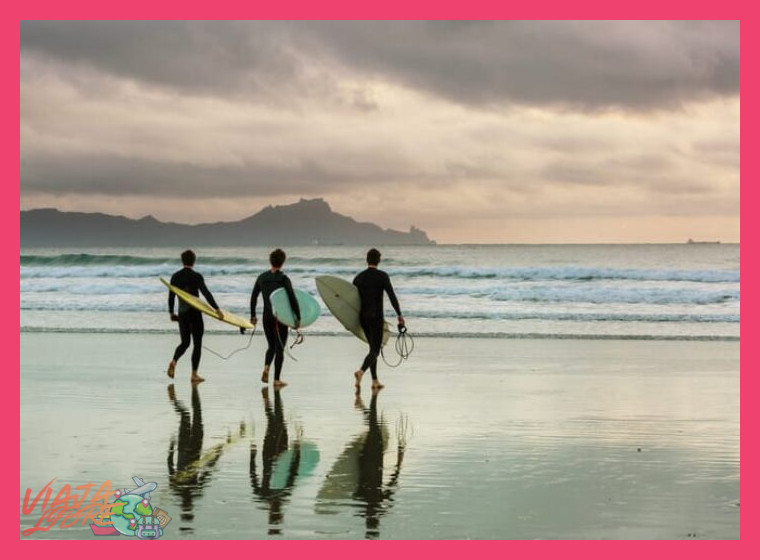 ¿Cuál es la mejor playa del norte de Perú para surfistas principiantes?