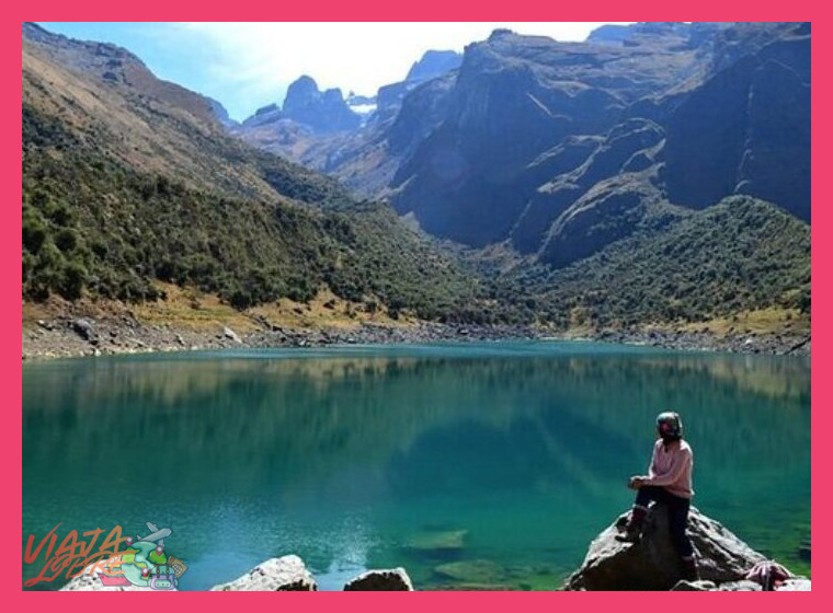 ¿Cuáles son los 5 principales destinos de turismo comunitario en Apurímac, donde se puede explorar cañones y ruinas con guías locales?