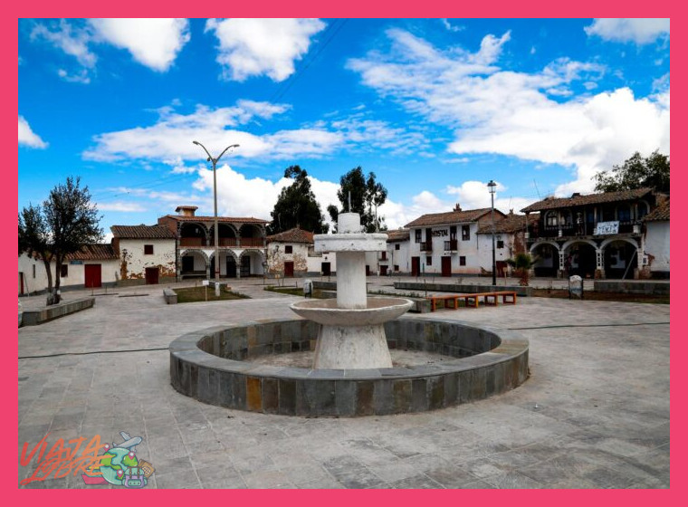 ¿De qué manera beneficia el turismo a la comunidad local de Quinua?