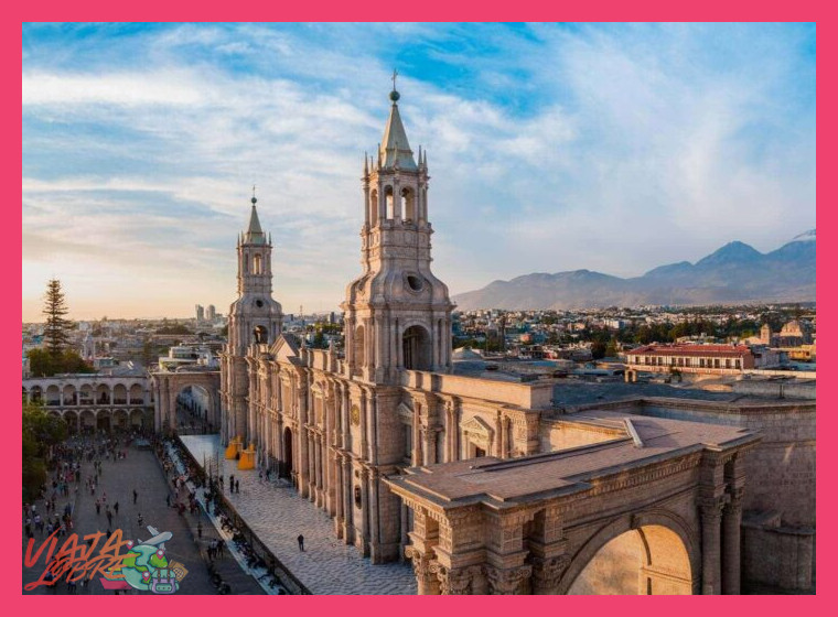 Día 1: Inmersión en la Historia y Arquitectura de la Ciudad Blanca