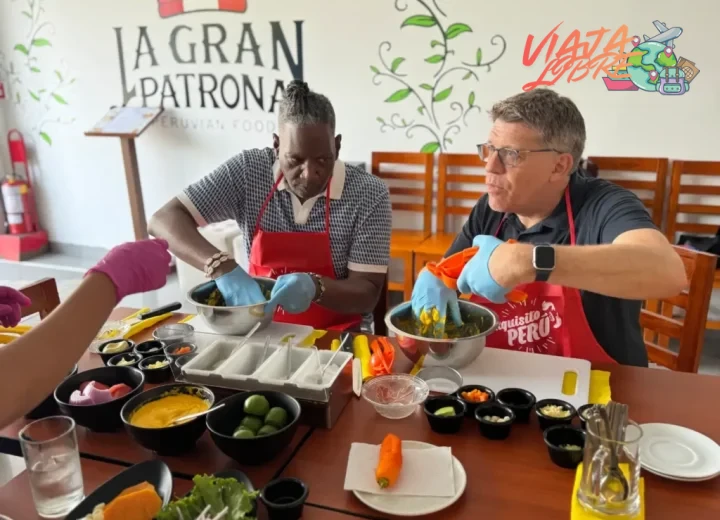 Duración promedio y número de platos incluidos en un tour auténtico