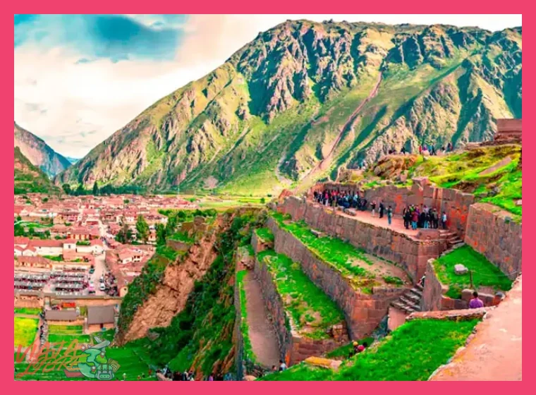 ¿En qué ciudades o regiones del Perú un viajero independiente puede encontrar una mayor sensación de seguridad y una infraestructura turística adaptada?