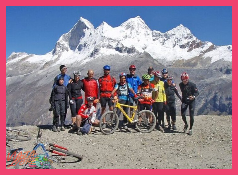 ¿En qué consiste el circuito de bicicleta de montaña alrededor del nevado Huascarán y qué nivel de preparación exige?