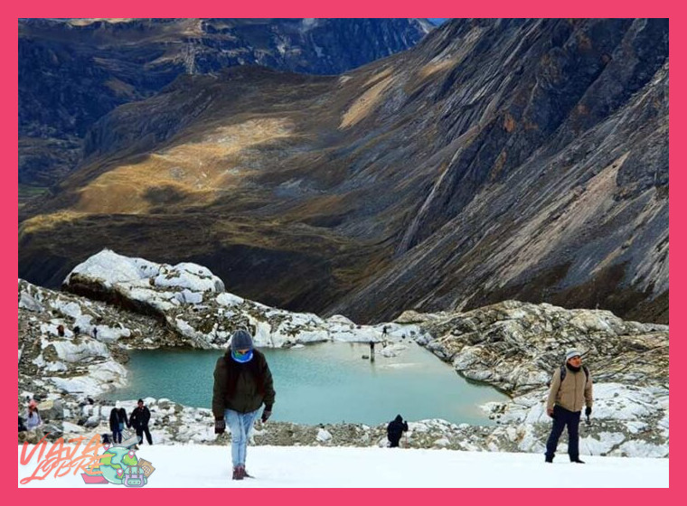 ¿En qué consiste el trekking a la Cordillera Raura y sus lagunas secretas considerado una aventura fuera de lo común?