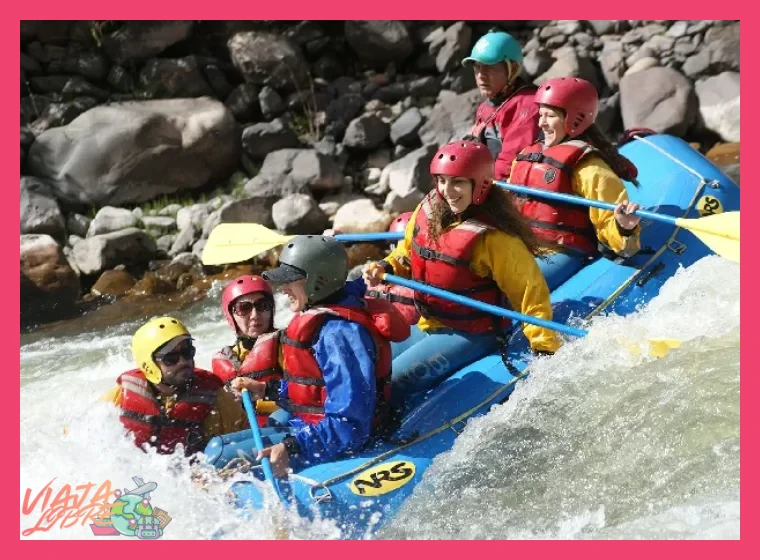 ¿En qué temporada específica del año se pueden realizar las actividades de trekking y rafting incluidas en el paquete de la Sierra Norte con las condiciones óptimas de seguridad y clima?