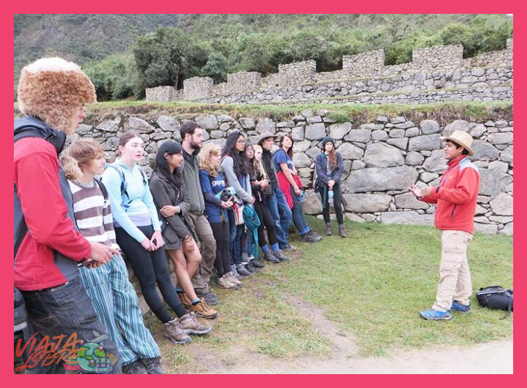 ¿Es necesario algún permiso especial o guía para visitar estas comunidades?