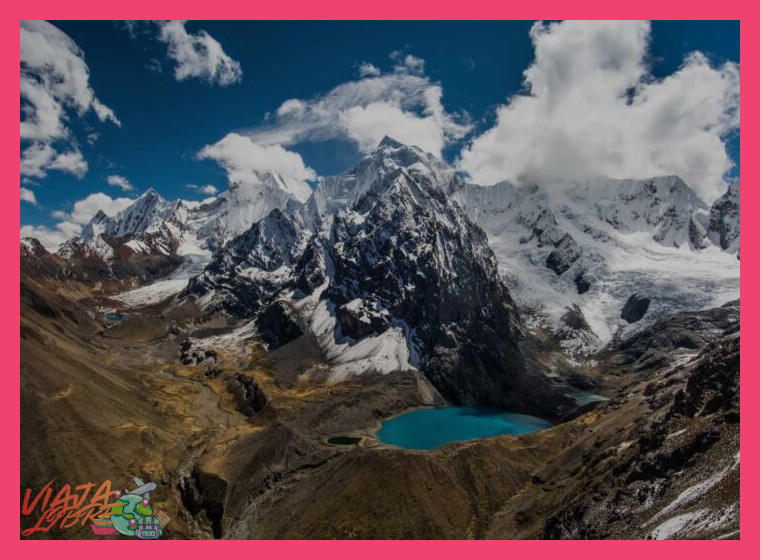 La relevancia de la Cordillera Blanca en la región de Áncash para el desarrollo del turismo comunitario y pastoral.