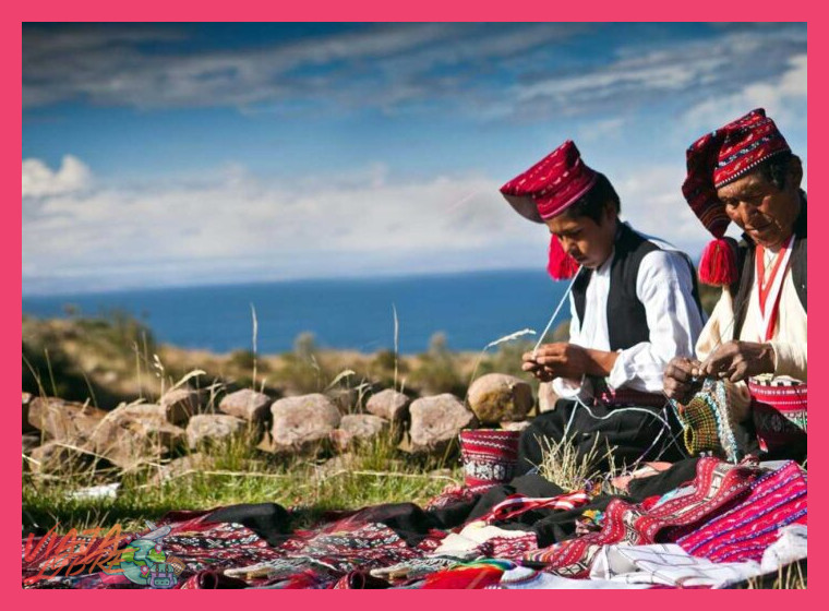 La Vida Comunal en la Isla de Taquile: Los Cimientos de la Sociedad