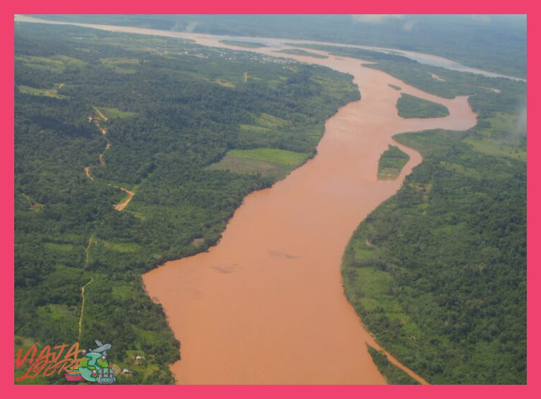 La Vida Cotidiana a Orillas del Río Ucayali