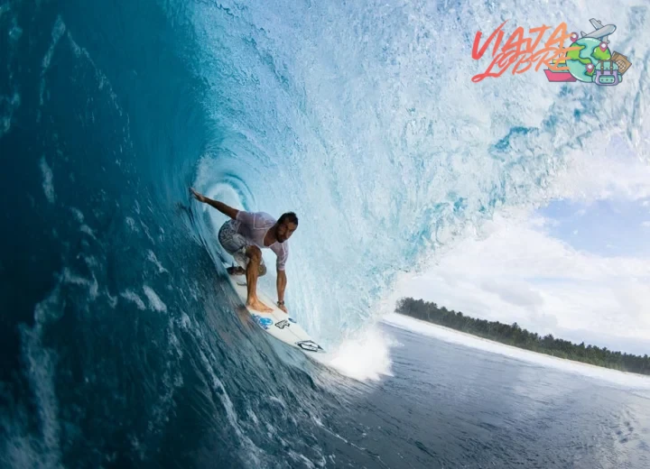 Lobitos: olas de punto y tubo para surfistas avanzados en la costa norte