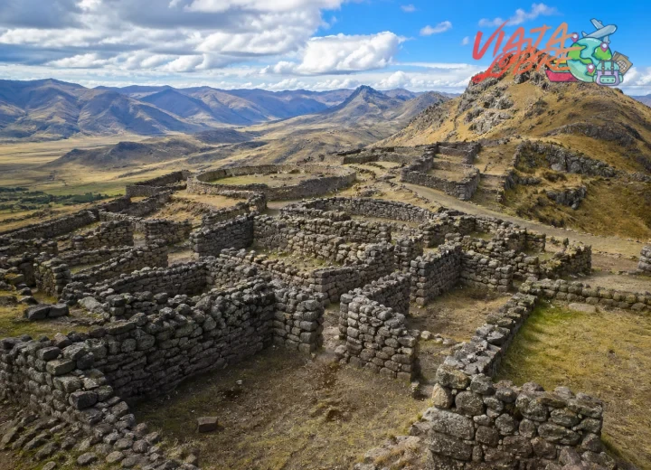 Paso 1 — Investigar en bases de datos de arqueología descargables