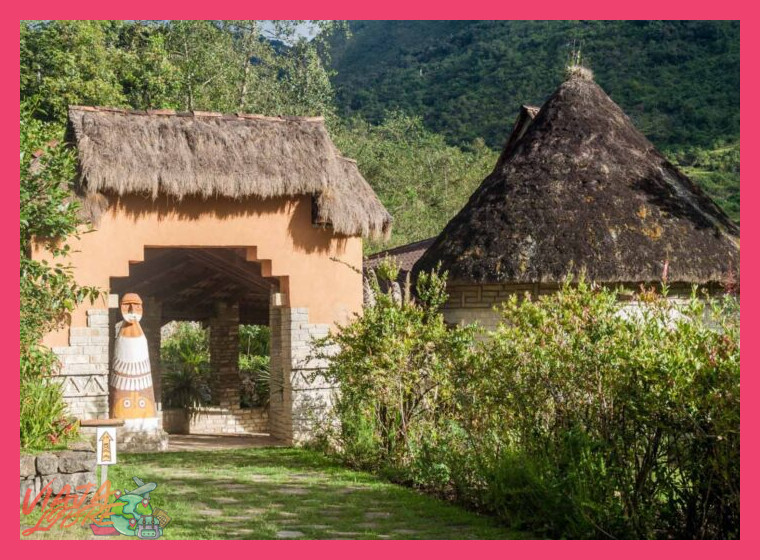 ¿Qué atractivos específicos combina el turismo comunitario en Leymebamba, como el Museo de las Momias y la exploración de la selva alta?