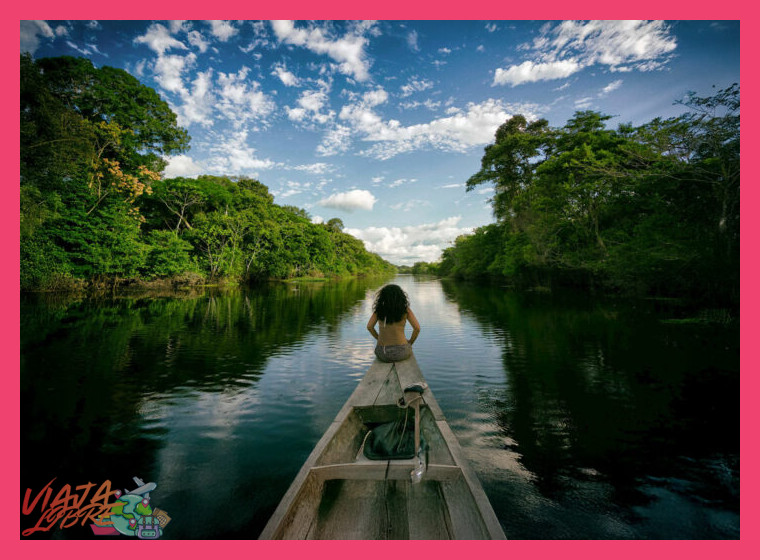 ¿Qué debo empacar para un viaje que combina la sierra, el lago y la selva?