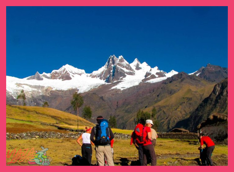 ¿Qué hace único al turismo rural en la Cordillera Blanca con comunidades pastoriles?