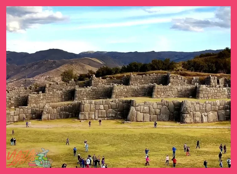 ¿Qué sucede el cuarto día durante la visita a Machu Picchu?
