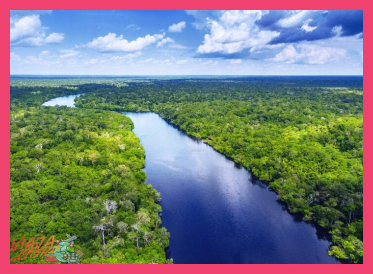 ¿Qué temporada es recomendable para explorar la Amazonía Peruana (Iquitos, Puerto Maldonado)?